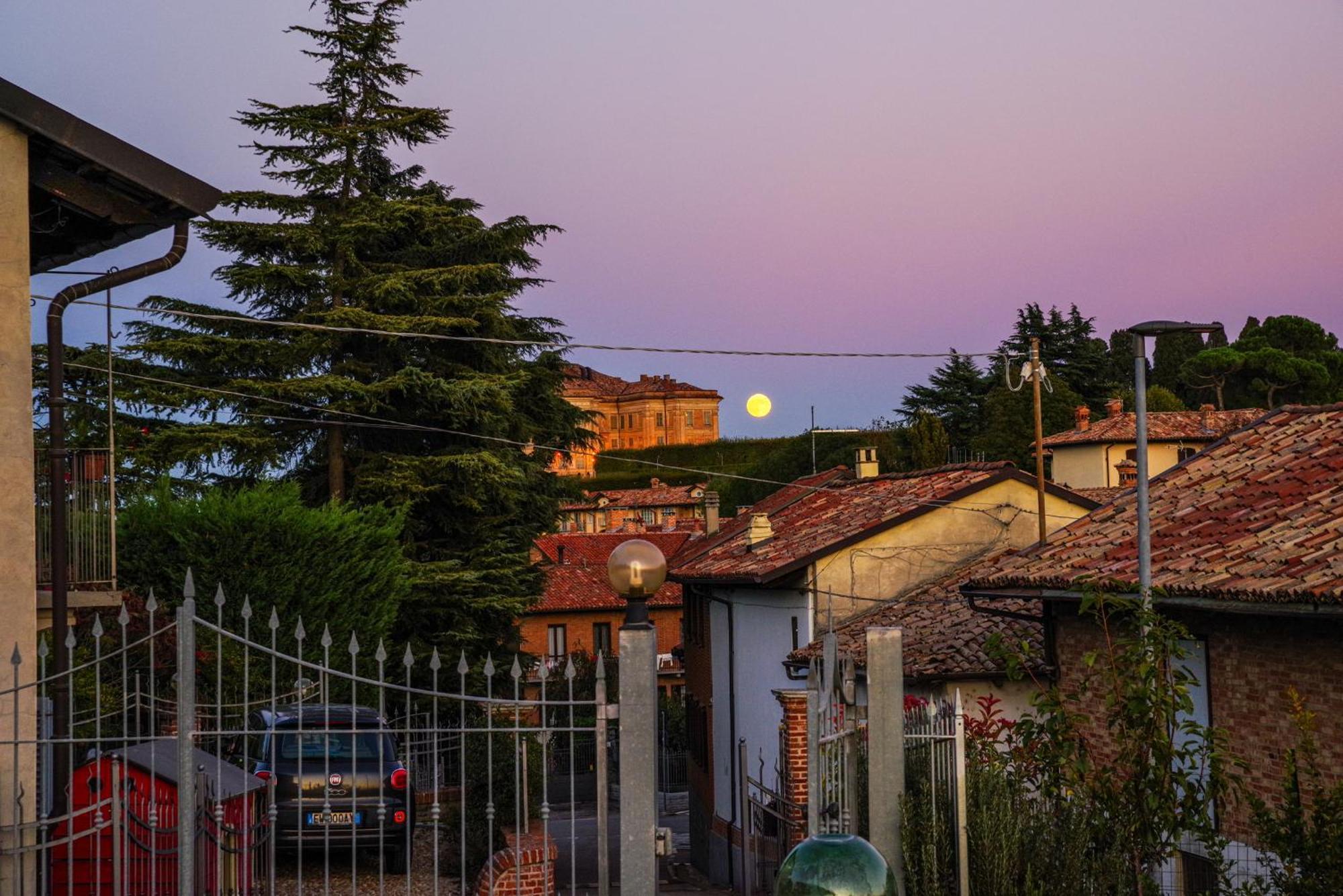 Vista Langhe - Cerratohouses Guarene Екстериор снимка