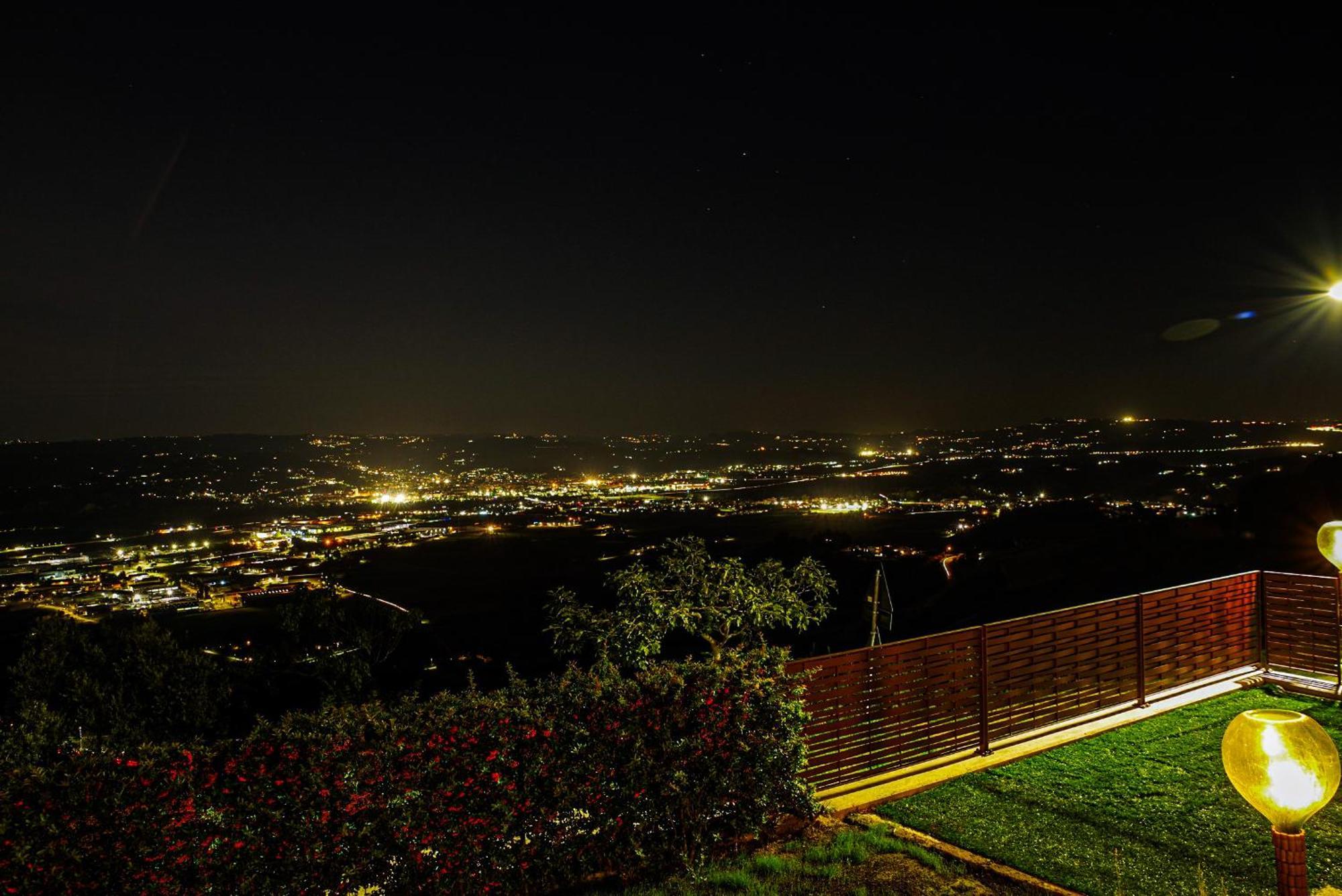 Vista Langhe - Cerratohouses Guarene Екстериор снимка